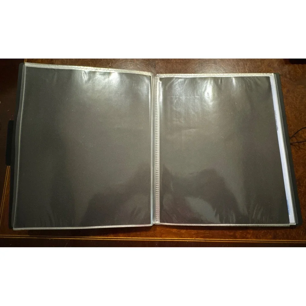 ITOYA Art Profolio Presentation Triangle 8.5x11 Portfolio Folder Black
